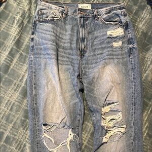 Tricot : 7 but fits a lot more like a 9/10